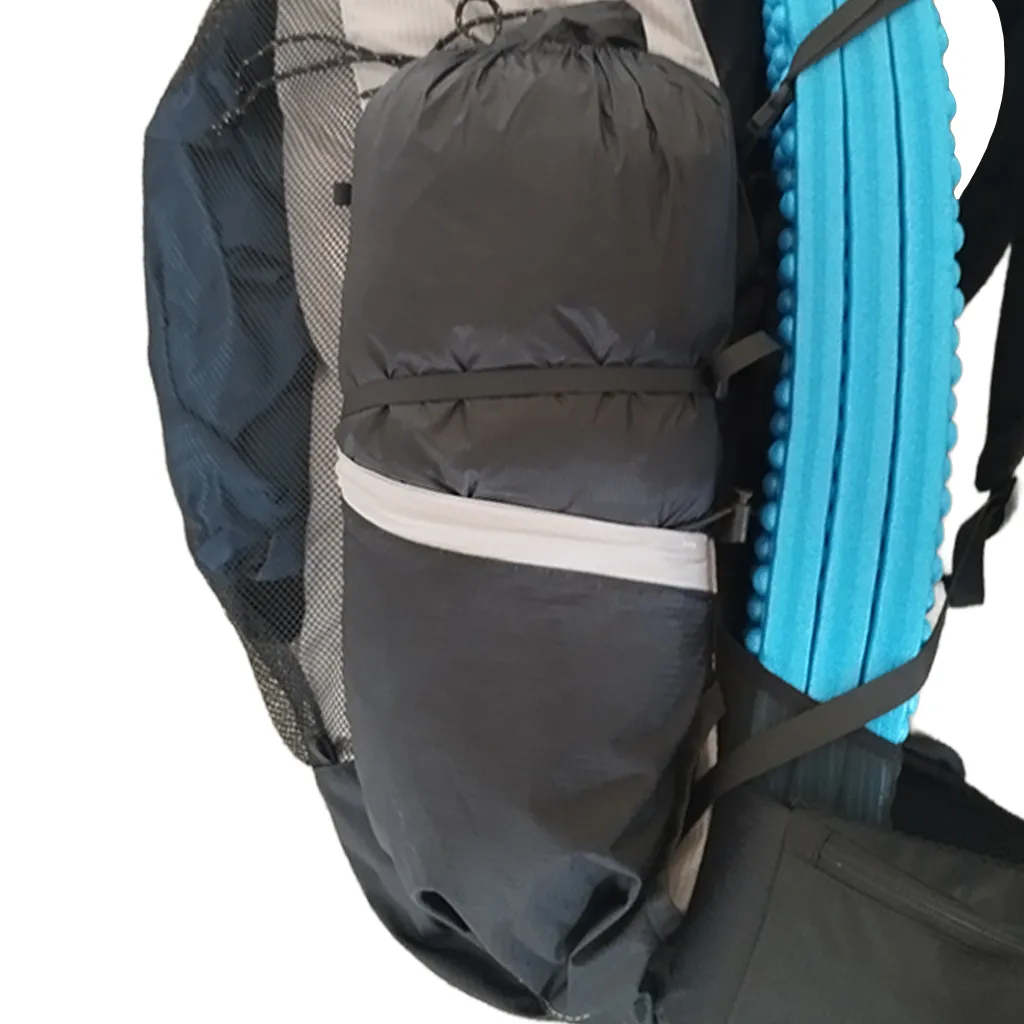 large side pocket for storing ultralight tents or bivvy bags