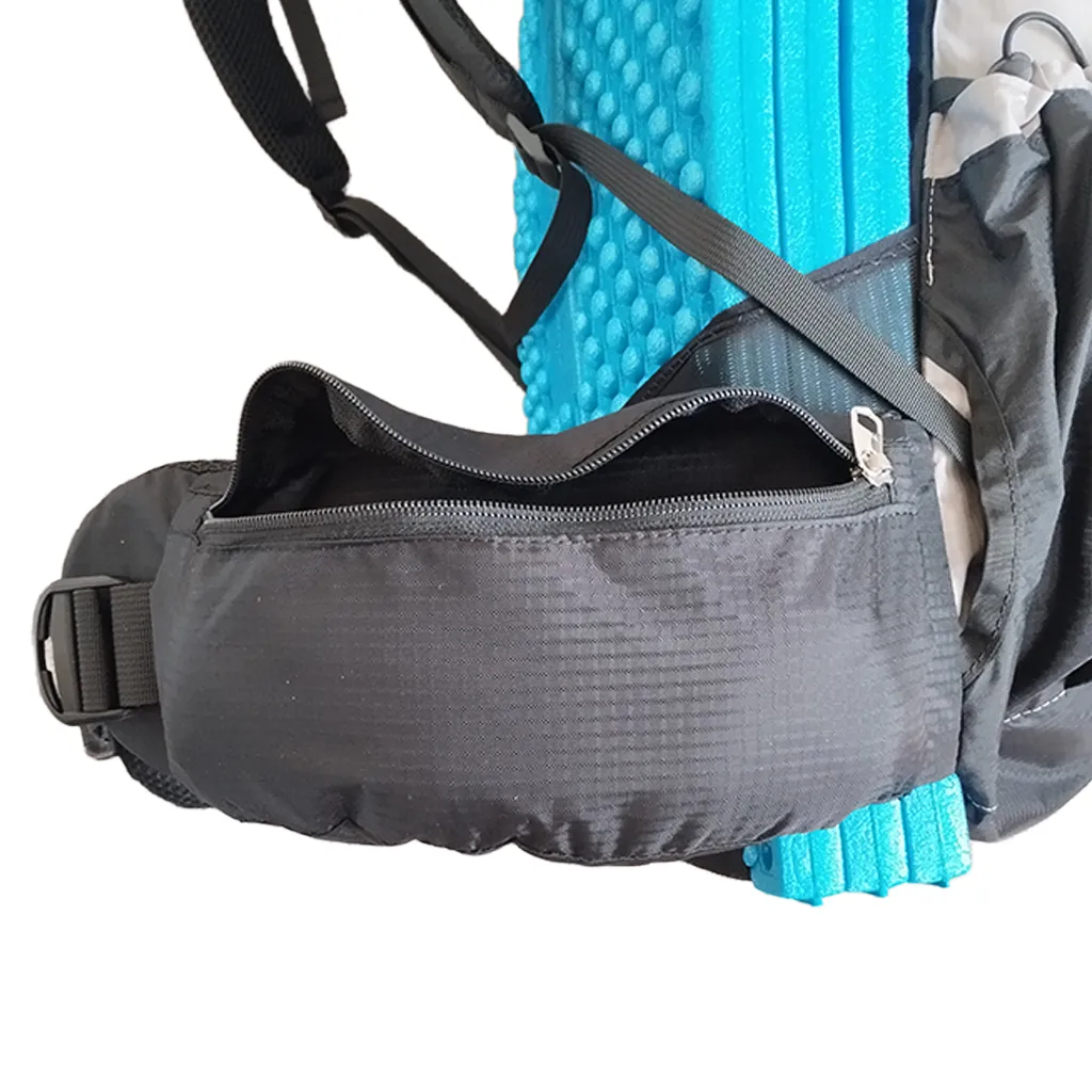 two large waist strap pockets build into waist belt